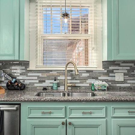 Beachy Bungalow! 2Bd, King Bed Galveston Ngoại thất bức ảnh
