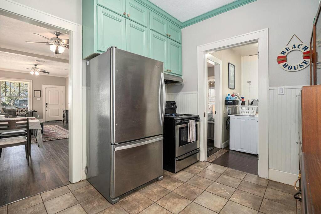 Beachy Bungalow! 2Bd, King Bed Galveston Ngoại thất bức ảnh