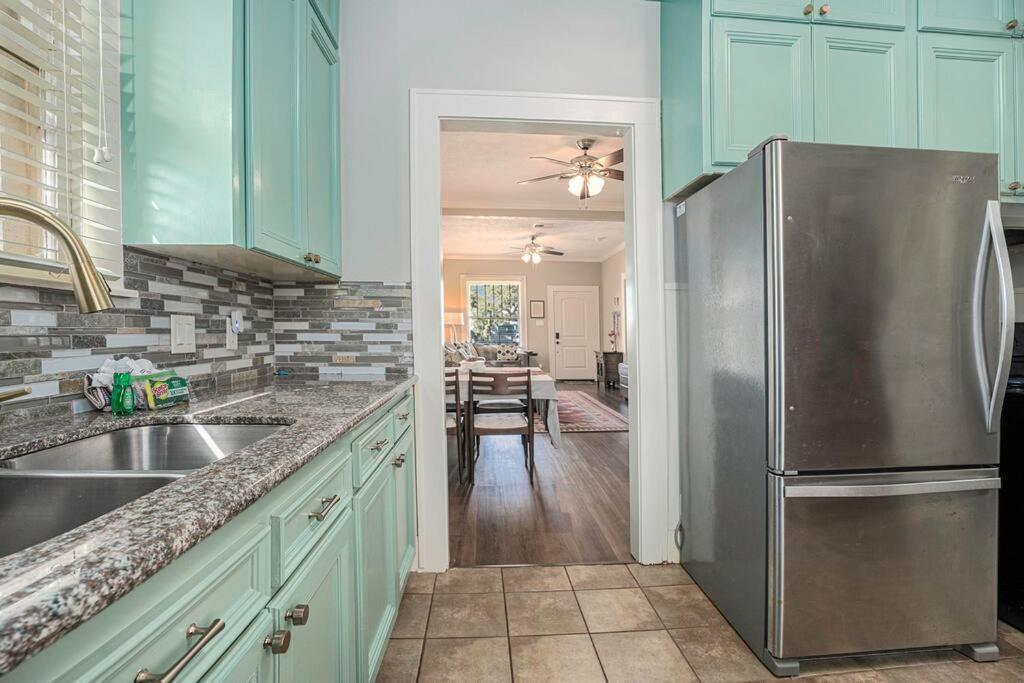 Beachy Bungalow! 2Bd, King Bed Galveston Ngoại thất bức ảnh